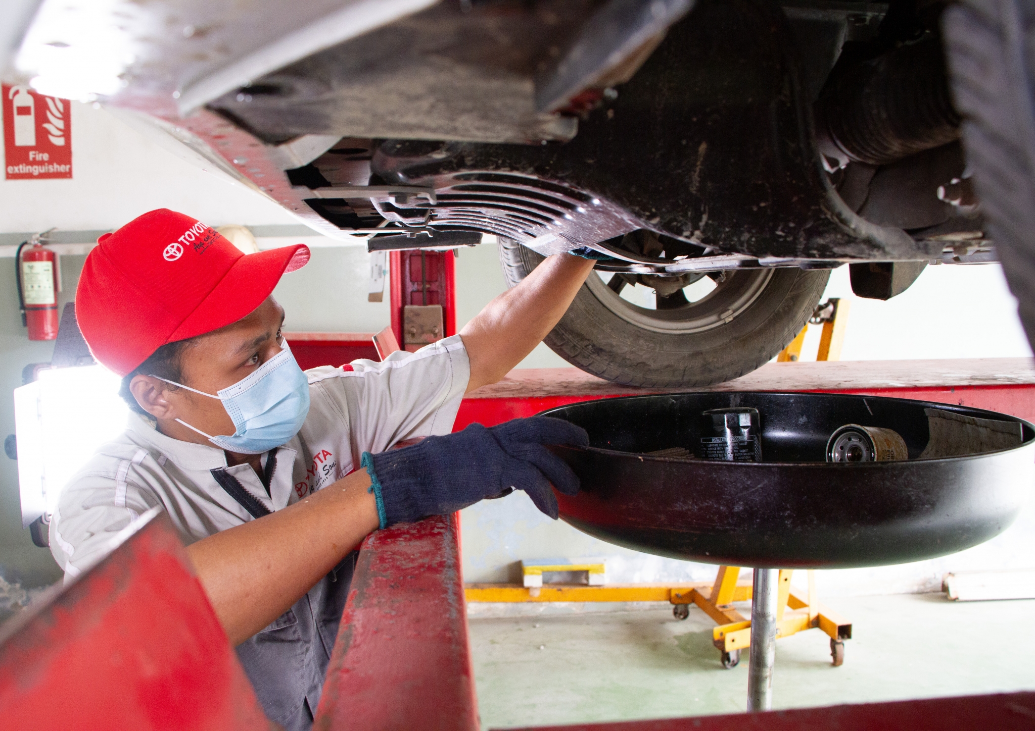 Toyota-Myanmar-Sales dealer3